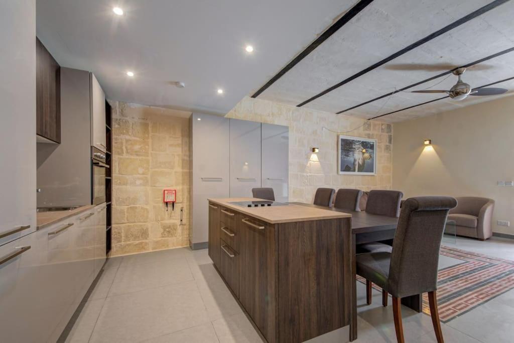 Vallettastay - Orangerie Two Bedroom Apartment 301 Luaran gambar